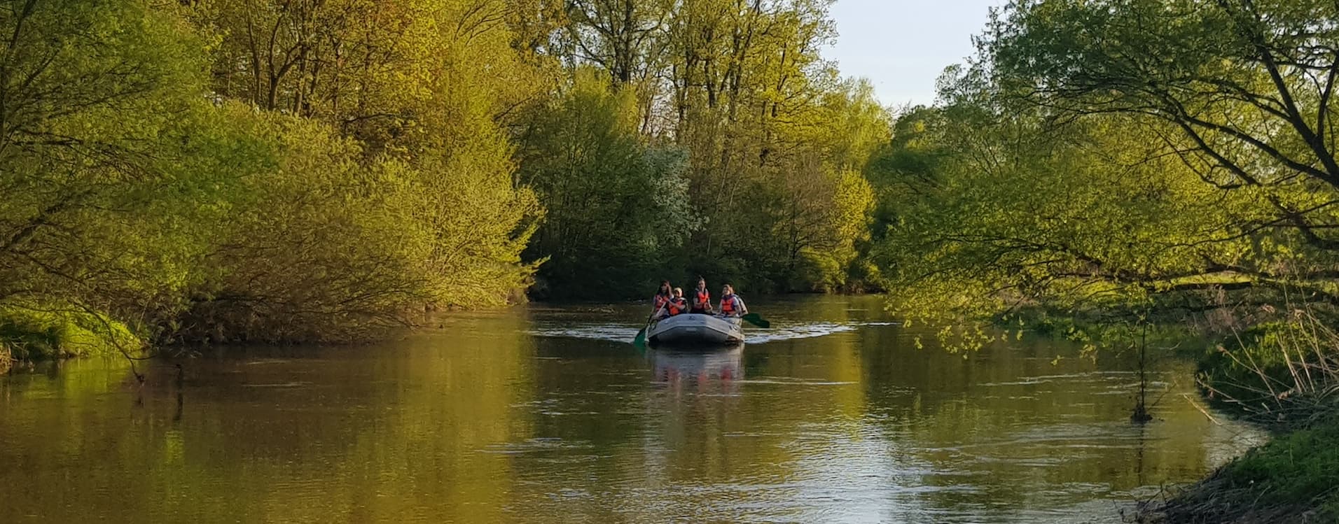 Jak ubrać się na spływ w chłodniejsze dni?