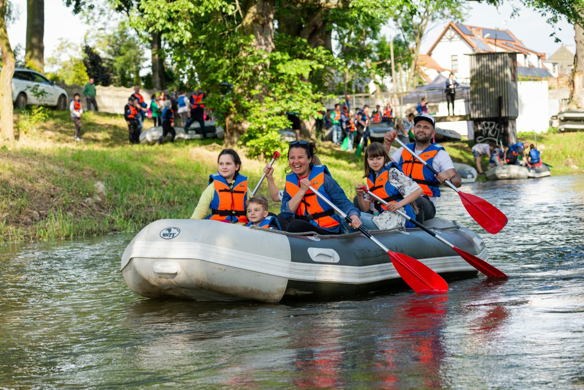 BYSTRZYCA Z PONTONU: RODZINNA PRZYGODA